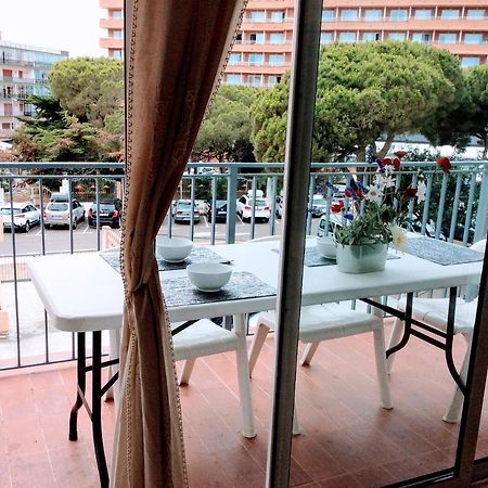 Apartamentos Aquarium. 150 Metros Playa. Roses Eksteriør billede