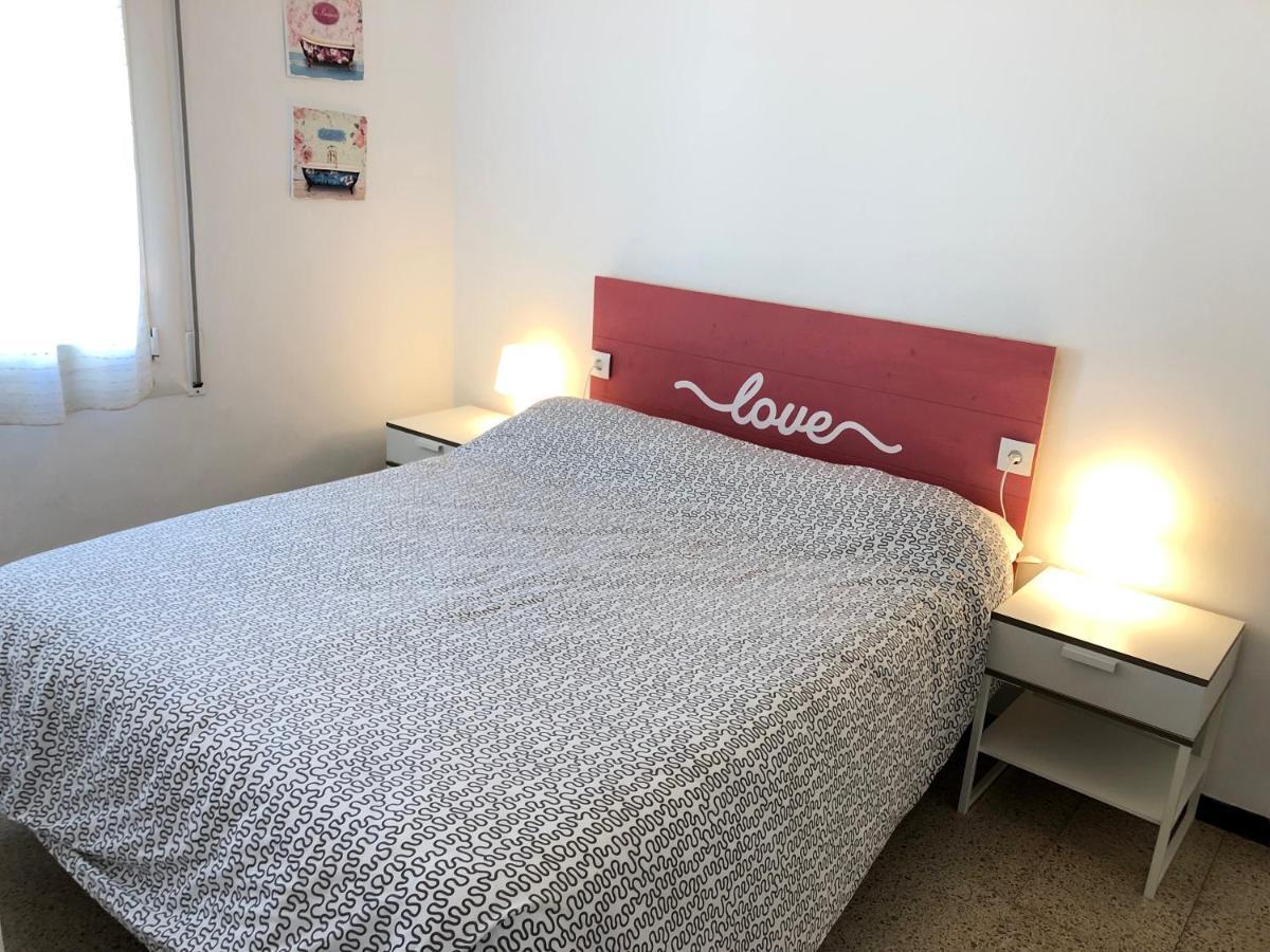 Apartamentos Aquarium. 150 Metros Playa. Roses Eksteriør billede