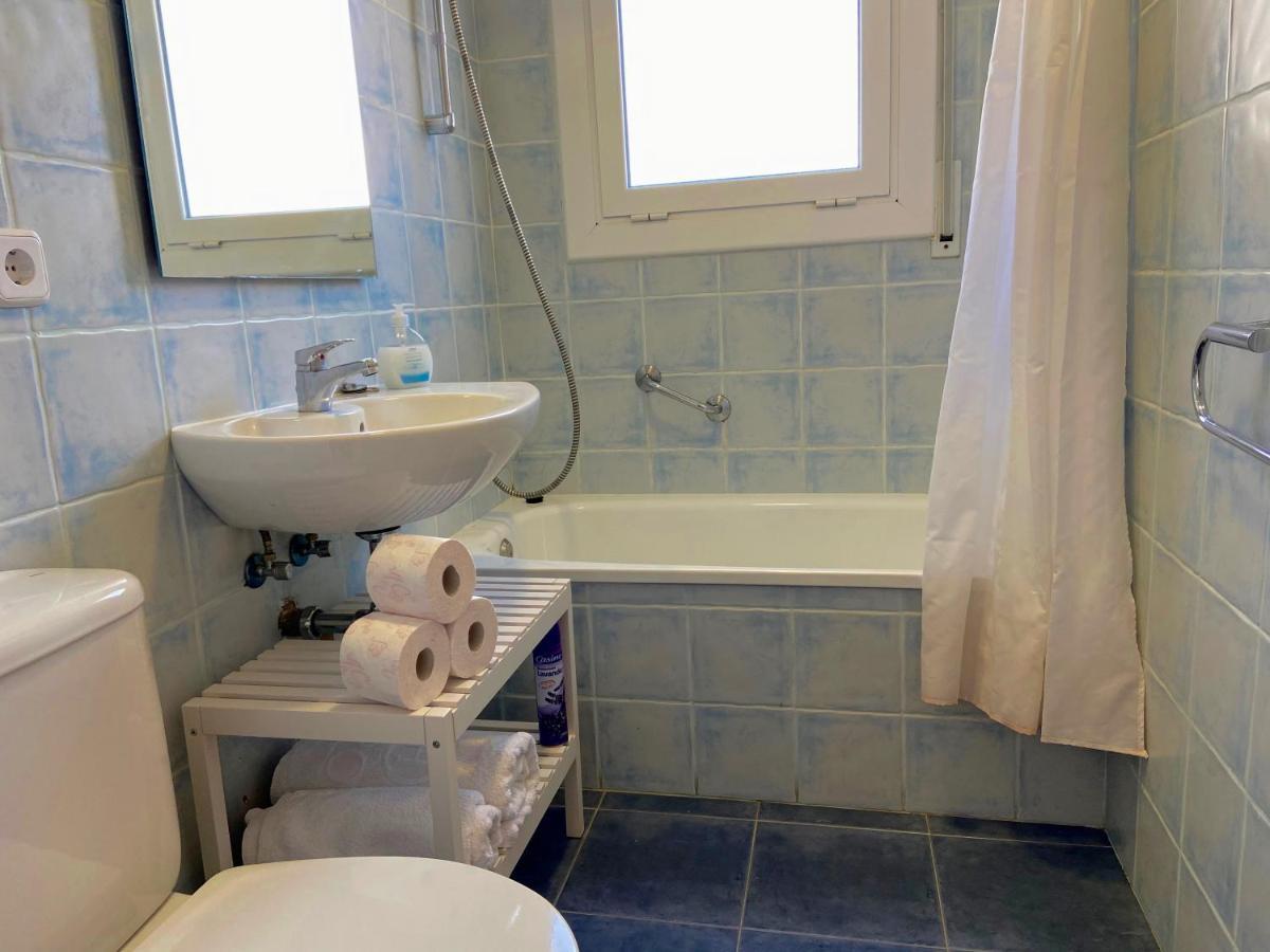 Apartamentos Aquarium. 150 Metros Playa. Roses Eksteriør billede